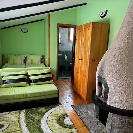 Mama Emiliya Guest House Beli Iskar Exterior foto