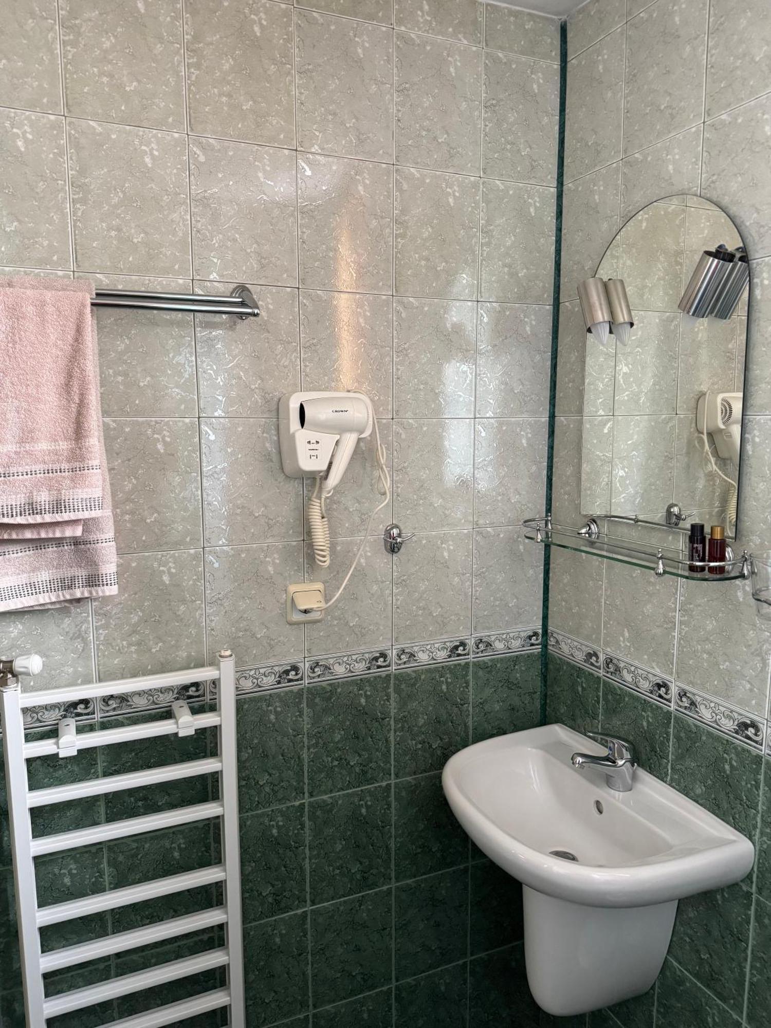 Mama Emiliya Guest House Beli Iskar Exterior foto