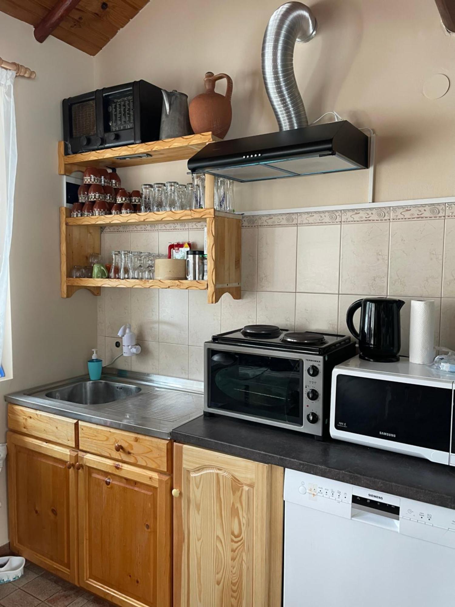 Mama Emiliya Guest House Beli Iskar Exterior foto